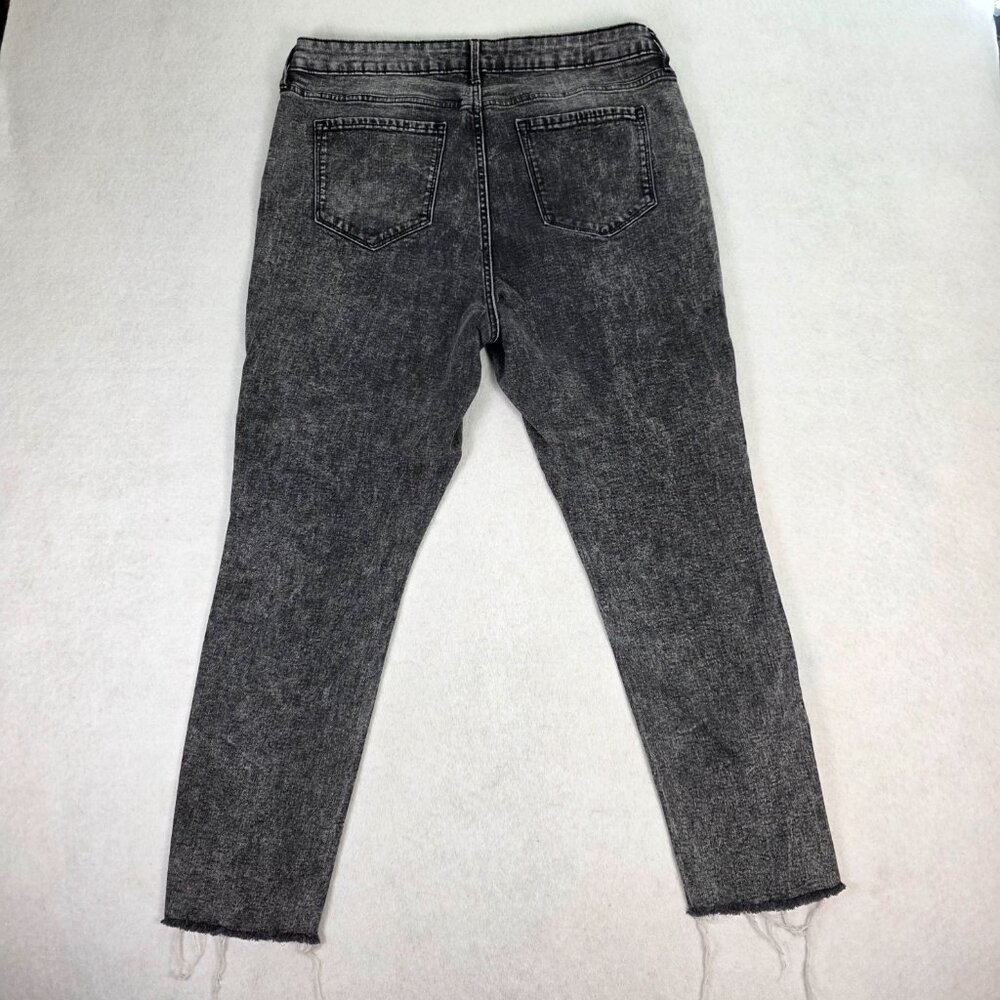 Old‎ Navy Super Skinny Black Wash Button Fly Raw Hem Jeans Sz 16 - Picture 4 of 7
